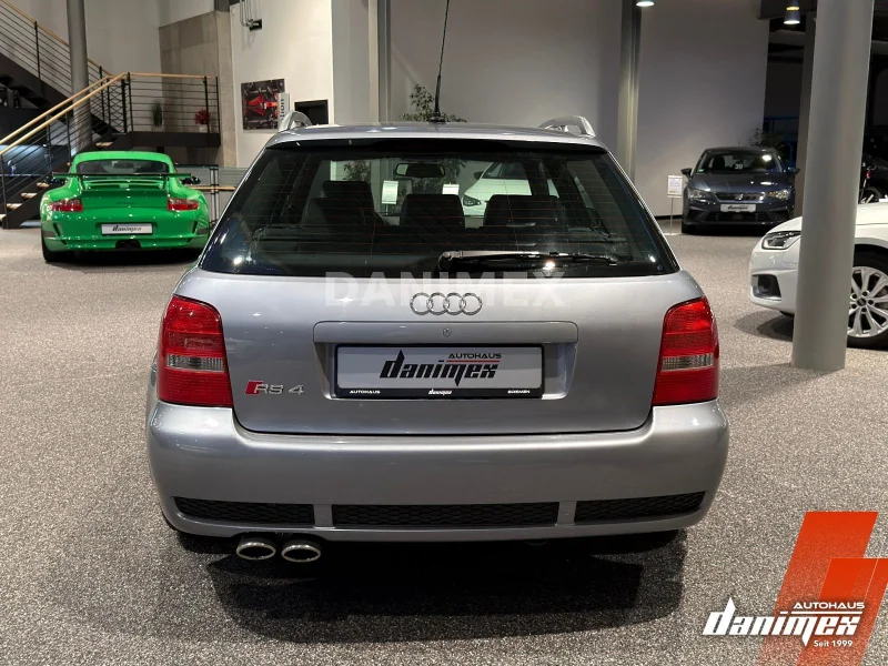 Audi RS4 – 7