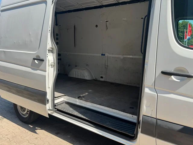 VW Crafter Kasten 35 mittel L2H2 Hochdach 1HAND – 9