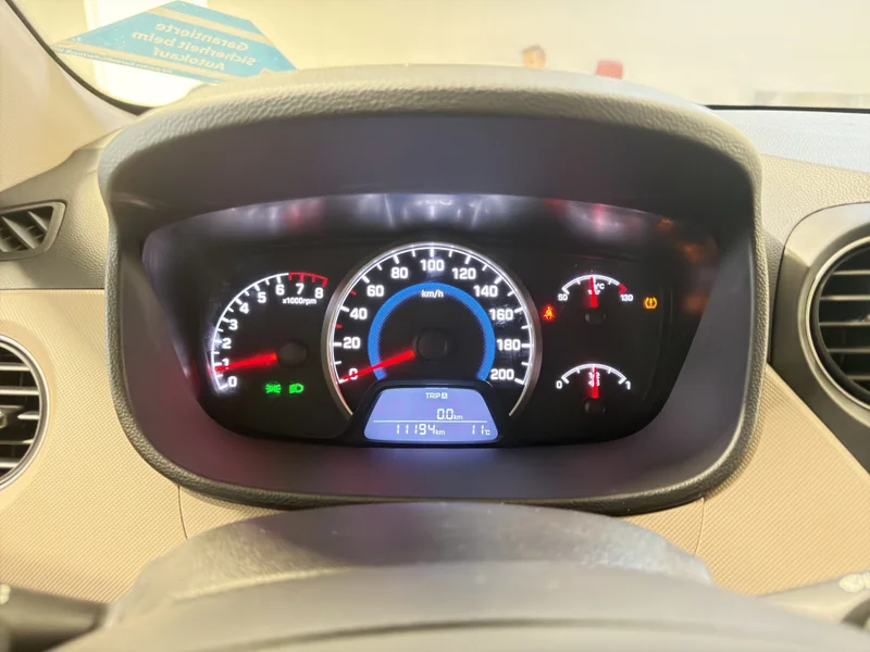 Hyundai i10 – 21
