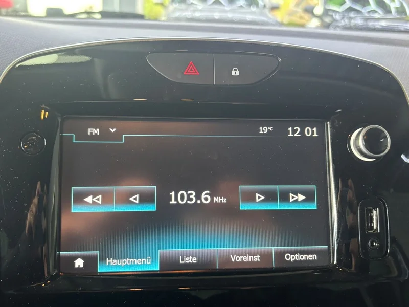 Renault Clio – 15