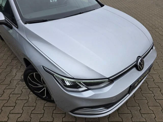 Volkswagen Golf – 13