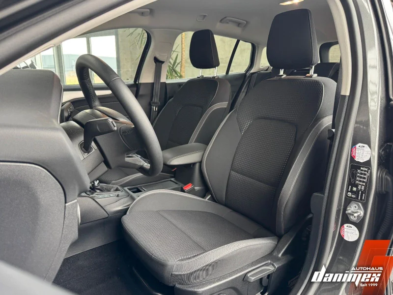 Ford Focus – 9