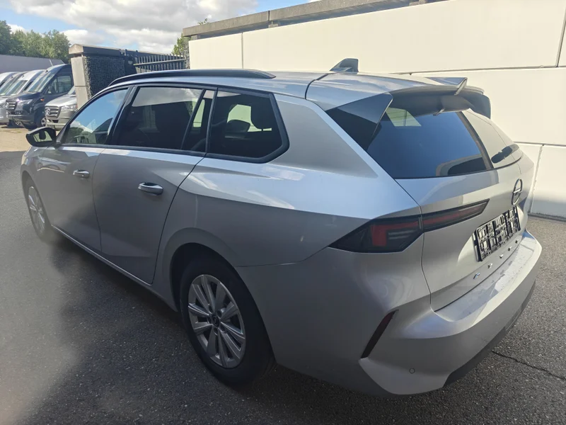 Opel Astra Sports Tourer 1.2 Turbo Business Edition – 38