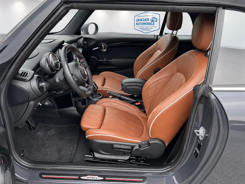 Mini John Cooper Works Cabrio – 12