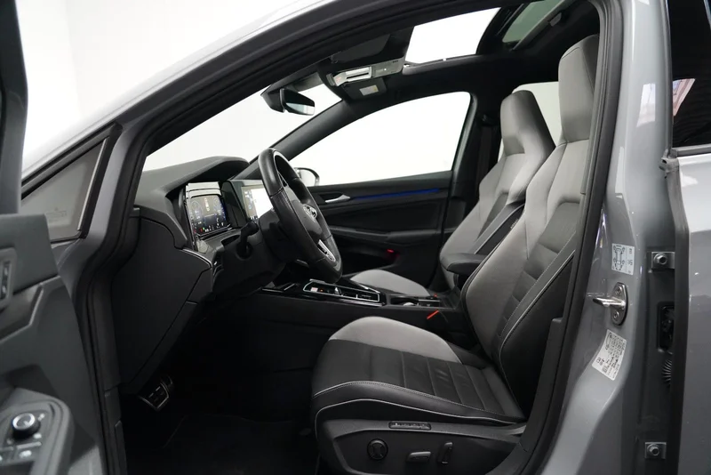 Volkswagen Golf – 14
