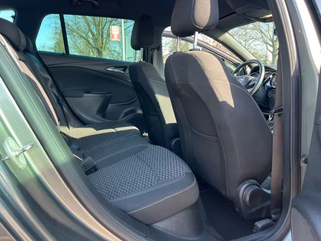 Opel Astra – 11